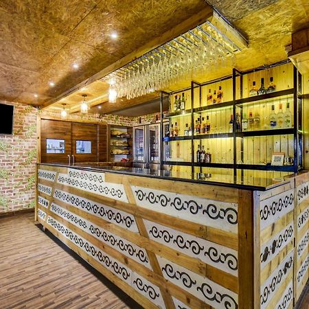 Townhouse Oak Hotel Chaitanya Executive Near Fun Time Multiplex Pune Exterior foto