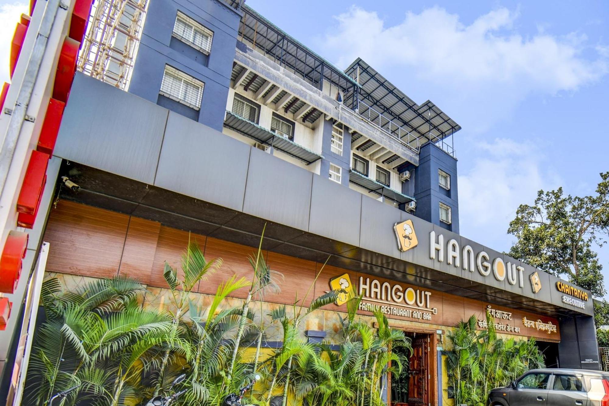 Townhouse Oak Hotel Chaitanya Executive Near Fun Time Multiplex Pune Exterior foto