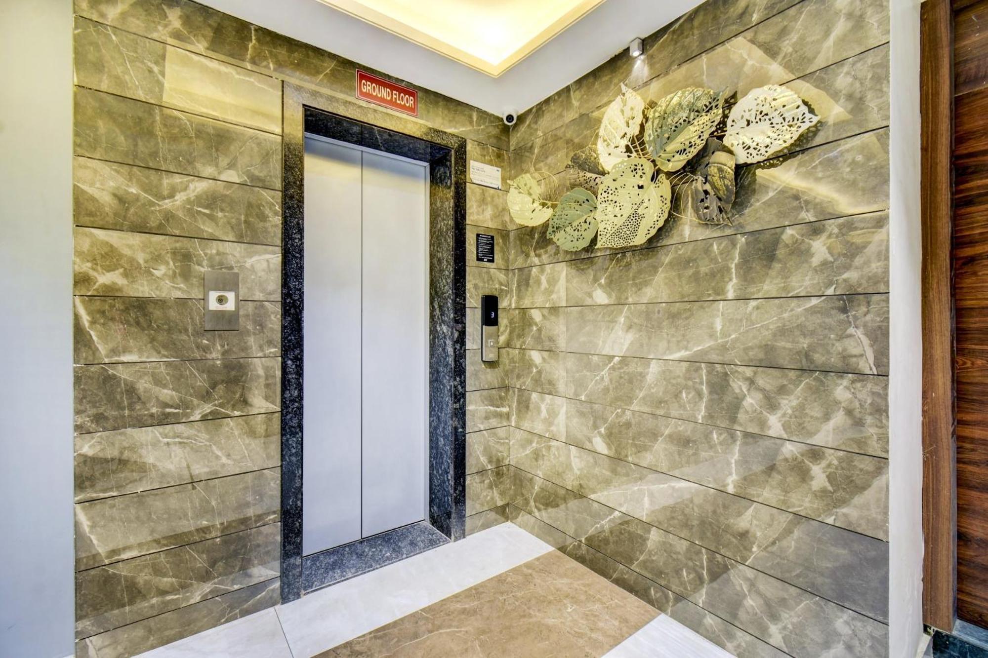 Townhouse Oak Hotel Chaitanya Executive Near Fun Time Multiplex Pune Exterior foto