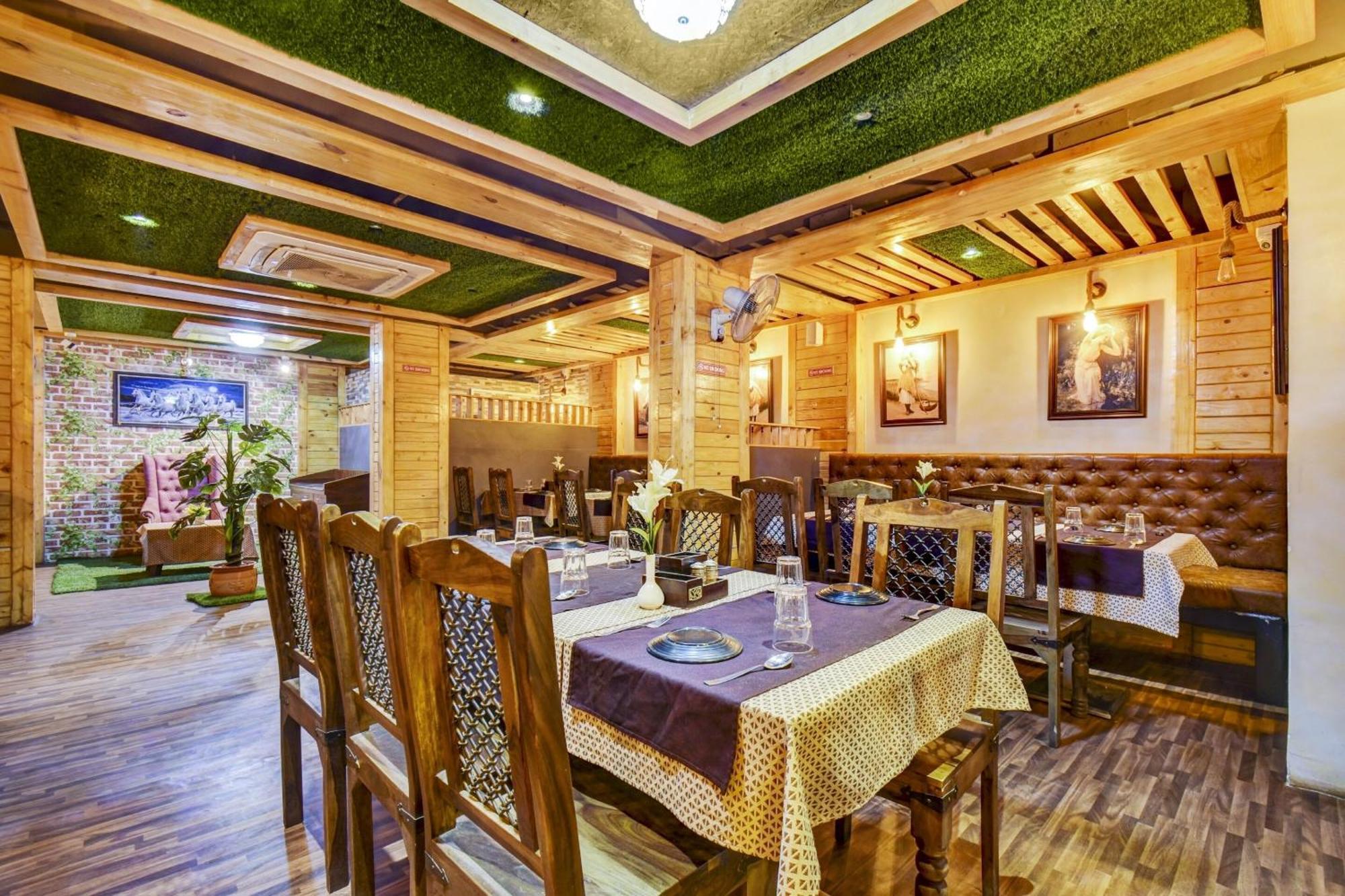Townhouse Oak Hotel Chaitanya Executive Near Fun Time Multiplex Pune Exterior foto